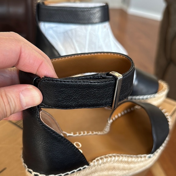 Franco Sarto Black Wedge Sandals - Picture 4 of 6